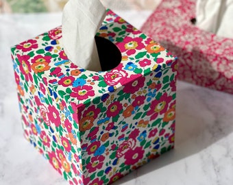 Liberty London Tissue Box Cover, structured tissue box holder, bright dressing table decor, William morris gift, quirky new home gift.