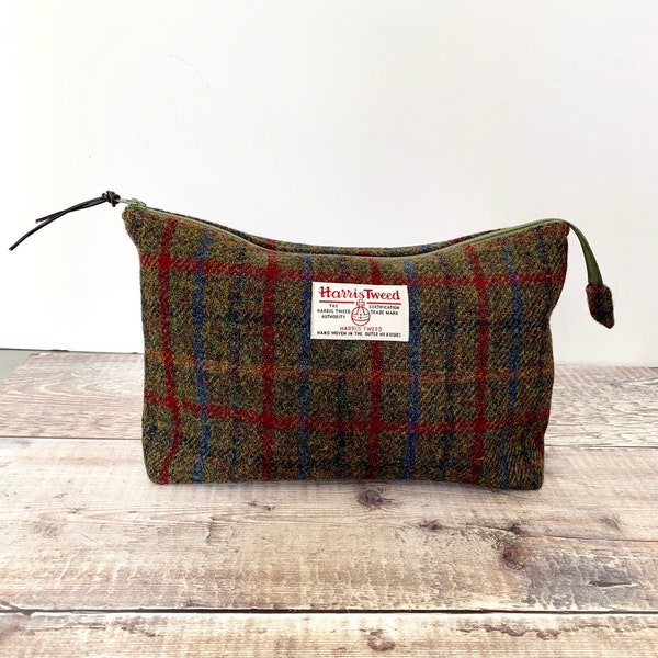 Harris Tweed Green Wash Bag, Best man Gift, Toiletries Bag, Gents Wash Bag, wedding gifts for him, Gadget Bag