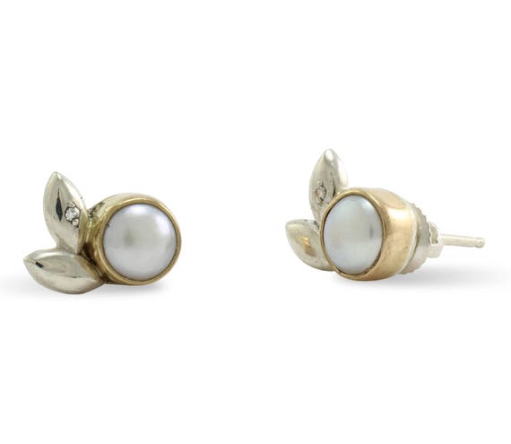 pearl stud earrings with small diamond