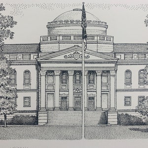 以下が含まれることがあります： ドームと旗竿のある大きな建物の白黒の線画。建物には多くの窓と大きな入り口があります。図面は、多くの小さな点で構成されたスティップルスタイルで描かれています。