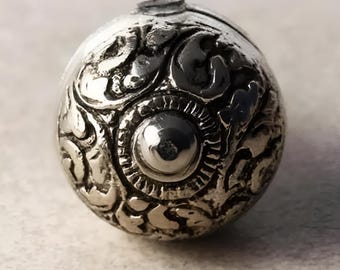 Antique Silver Round Knob: Rustic Cabinet Hardware, Shabby Chic Decor