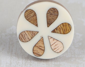 Modern Wood and Resin Drawer Knob: Decorative Cabinet Pull