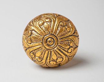 Round Cast Iron Knob: Antique Brass Finish, Floral Design