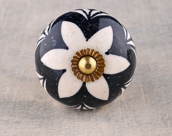 Pomello per cassettiera in ceramica floreale: bianco con stampa nera, stile vintage
