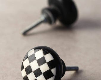 Schrankknauf kariert: Schwarz/Weißes Vintage Dekor