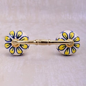 Gul blomma keramisk lådhandtag