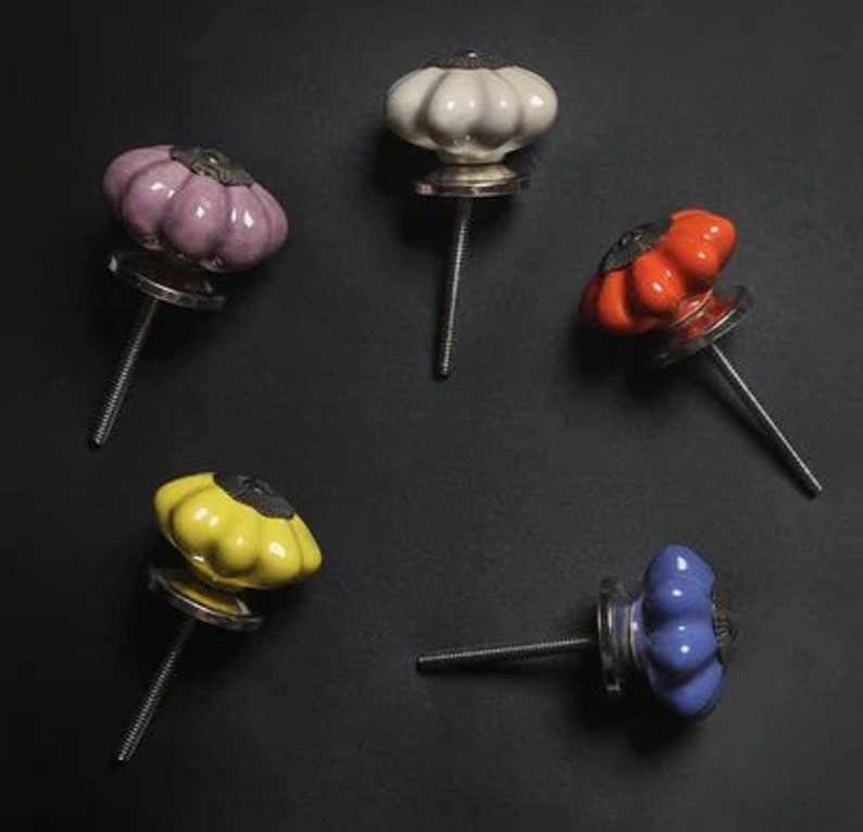 Pomos de cajón de cerámica surtidos hechos a mano: decoración rústica multicolor mixta imagen 9