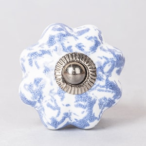 Handmade Light Blue and Off white Floral Shape Kitchen Ceramic Cabinet Drawer Knob (Sold in Sets)