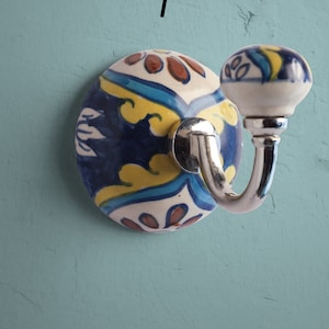 Ceramicas Basas Reclamaciones Perchero De Pared Pomos Metal Y