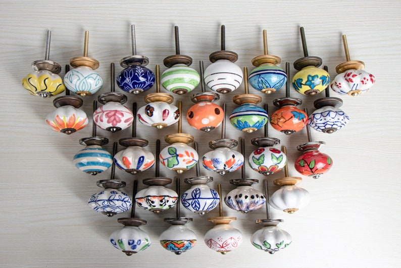 Pomos de cajón de cerámica surtidos hechos a mano: decoración rústica multicolor mixta imagen 4