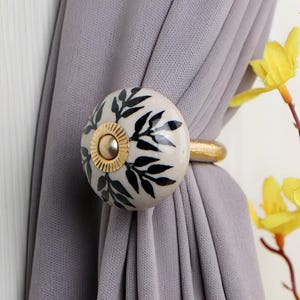 Unique Black And Cream Decorative Ceramic Flower Curtain Tie Back Hook  - Rustic Bathroom Towel Hook Antique Design(Sold in Sets)