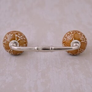 Embossed Leaf Ceramic Drawer Pull
