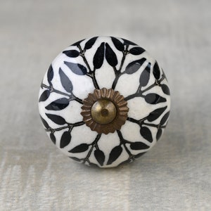 Handmade Elegant Black Floral Pattern Cabinet Drawer Knob on Cream Base (Sold in Sets)