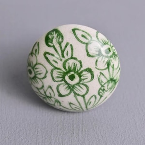 Perilla de cerámica blanca para cajón/perilla de cerámica azul para muebles con estampado floral verde, tiradores decorativos para cajón (se venden en juegos)
