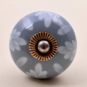 Handmade Gray and White Ceramic Cabinet Knob – Decorative Drawer Pull for Dresser