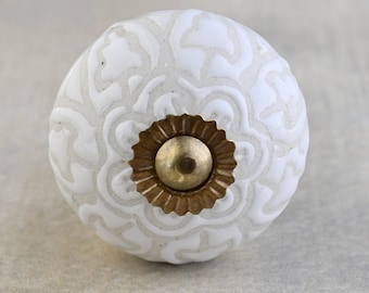 Pomello per mobile in ceramica bianca anticata goffrata - Ferramenta per mobili fatta a mano