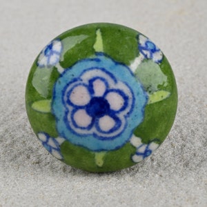 Handgeschilderde bloemenkeramische knop | Groen, blauw, roze