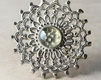 Flower Metal Drawer Knob: Antique Floral Cabinet Pull
