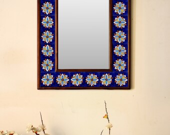 手作りのセラミックタイルミラー：エスニックな花柄の壁掛け - Etsy 日本