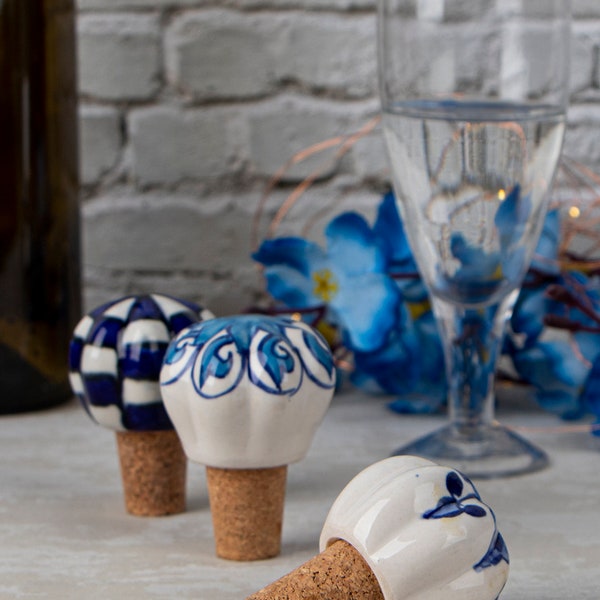 Assorted Blue and White Color Ceramic Handpainted Wine Bottle Stopper, Bottle Stopper, Ceramic Bottle Stopper, Vintage Bottle Stopper