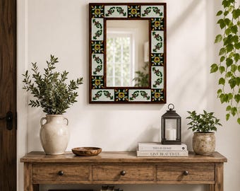 Specchio con piastrelle floreali: ceramica dipinta a mano, decorazione da parete boho chic