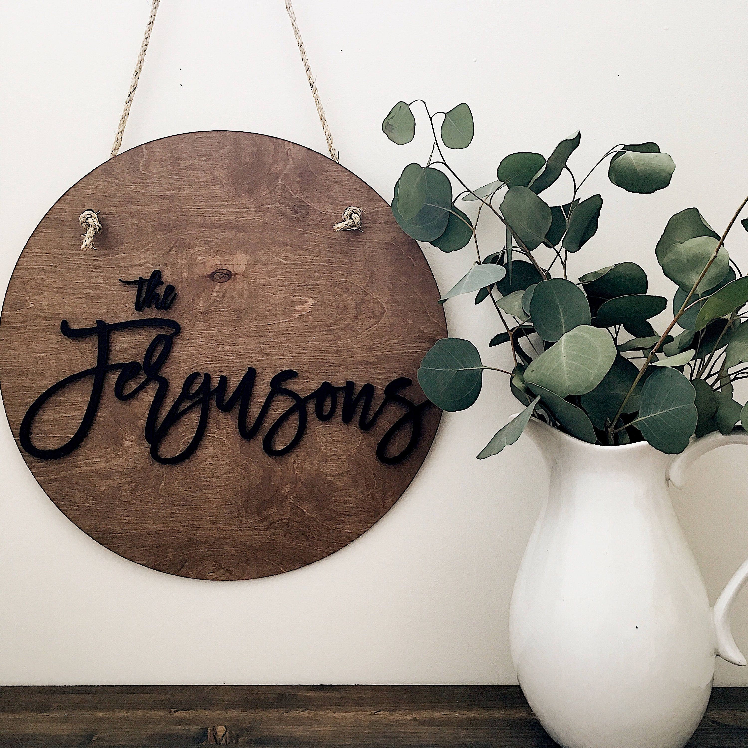 Nom de Famille Signe | Nom Personnalisé Panneau Rond en Bois Panneaux 3D Murale La Galerie Décoratio