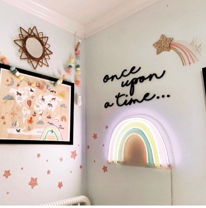 Poster con volpi, scritta in lingua inglese Once Upon A Time There Was A Girl Who Really Loved Foxes, divertente decorazione per la casa
