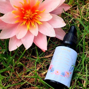 Sacred Feminine Body Oil – Herbal Infusion with Blue Lotus, Rose, Damiana – 30ml