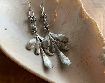 kelby - silver large leaf earrings