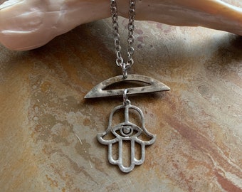 hamsa necklace