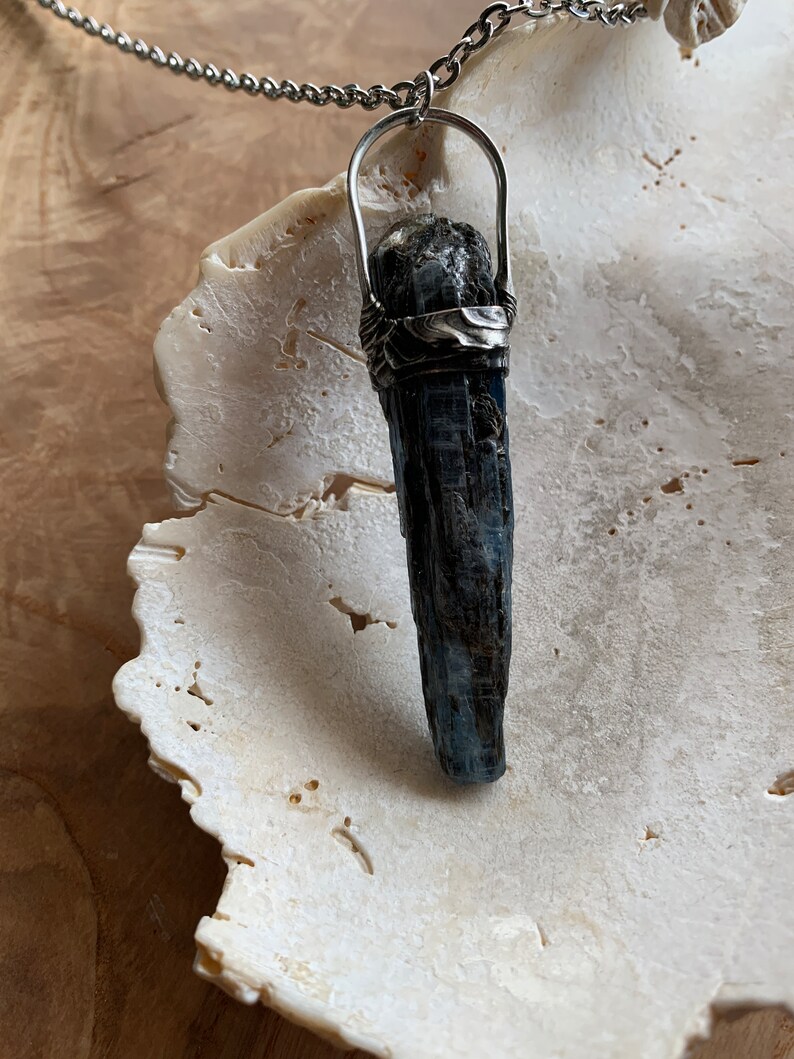 Skylar Indigo Kyanite Raw Crystal Necklace - Etsy