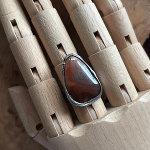 Bague tendance en agate du lac Supérieur : anneau réglable, ruban orange