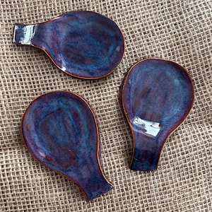 Repose-cuillère en céramique fait main - Porte-cuillère rustique émaillé bleu pour cuisine ou café