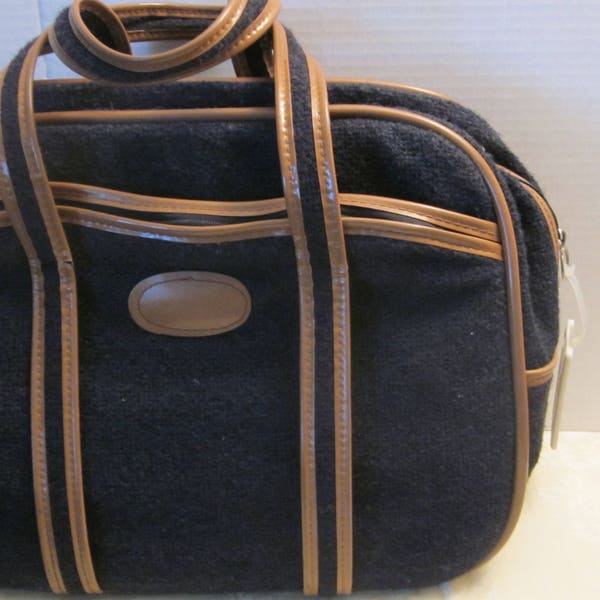 Skyway Airline Pilot Carry on Bag, Vintage Sale, Priced to sell