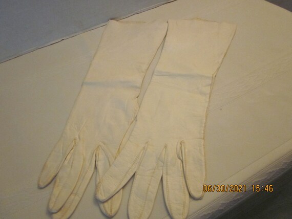 Leather Gloves - image 5