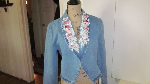 Denim Jacket with Lace Collar Vintage Clothes Sale - image 4