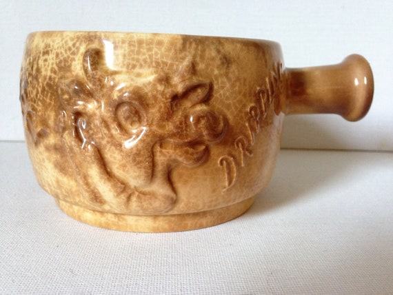 marked to base Vintage Sylvac pottery serving dishbasket