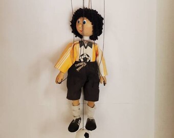 Vintage wooden marionette puppet soccer/football player yarn hair wood & metal control bar 5 string operation