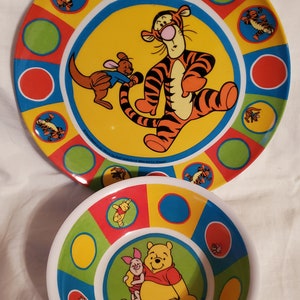Trudeau Montreal Winnie the Pooh melamine plastic child's dinnerware set dinner 8" plate with Tigger, Roo & 5.5" bowl with Pooh, Piglet