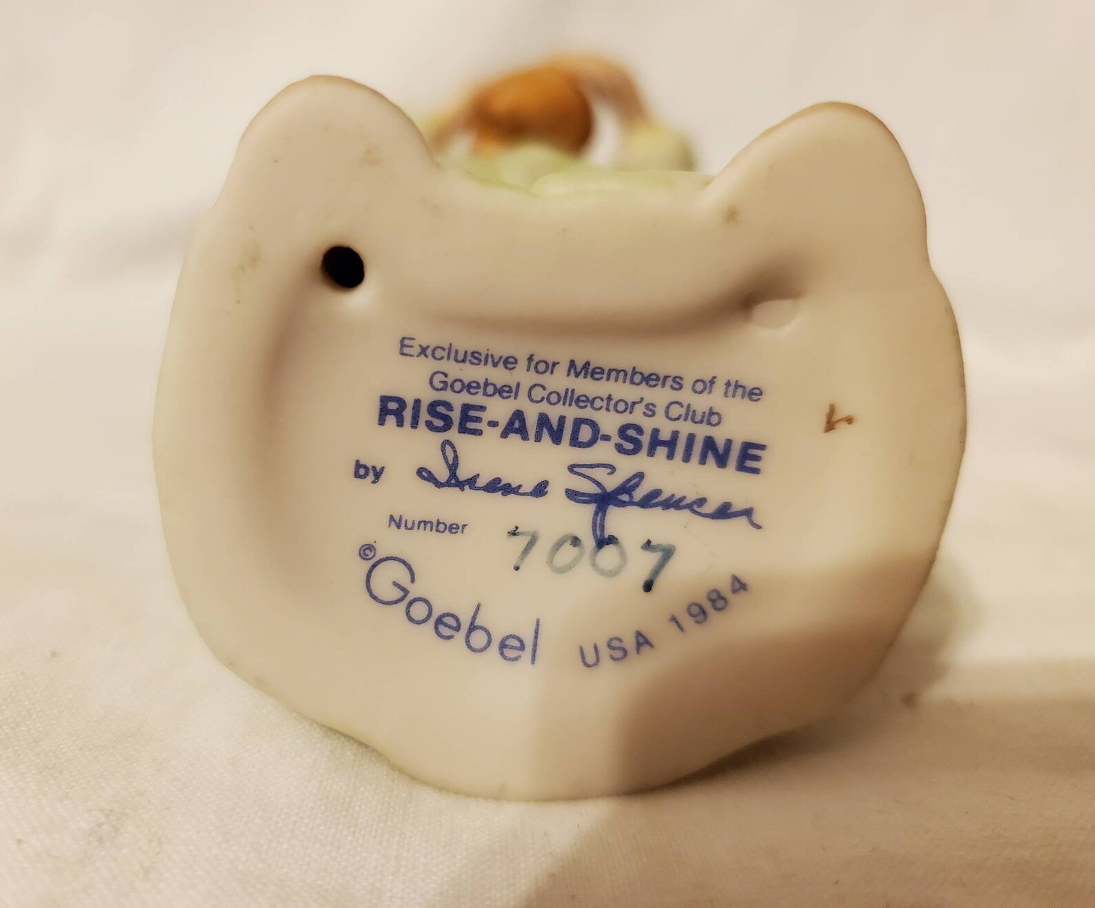 Goebel USA 1984 Exclusive for Members of the Goebel Etsy