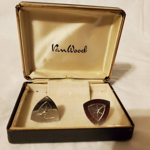 Vintage Van Wood silver tone triangular shaped cufflinks with bullet back clasp original case formal attire