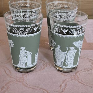 Set di 4 bicchieri alti Jeannette Hellenic Ancient Grecian, verdi e bianchi, con pietra greca a forma di chiave di volta, da 5,25"/15,5 cm, capacità 10 oz/300 ml