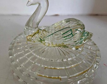 Jeannette glass 4.5&quot; round swan powder & lipstick bowl ridge edged lidded 2&quot;D bowl 5&quot;H depression era clear glass with coloured highlights