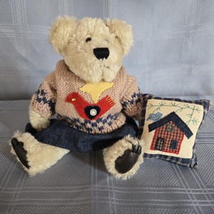 Russ Berrie & Co Quilt Patch Bear Delmarva V  Crackenpot 11" teddy bear
