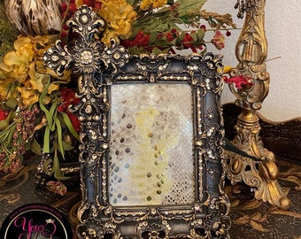 5” x 7” Frame with Cross