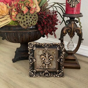 Mini Frame with Fleur