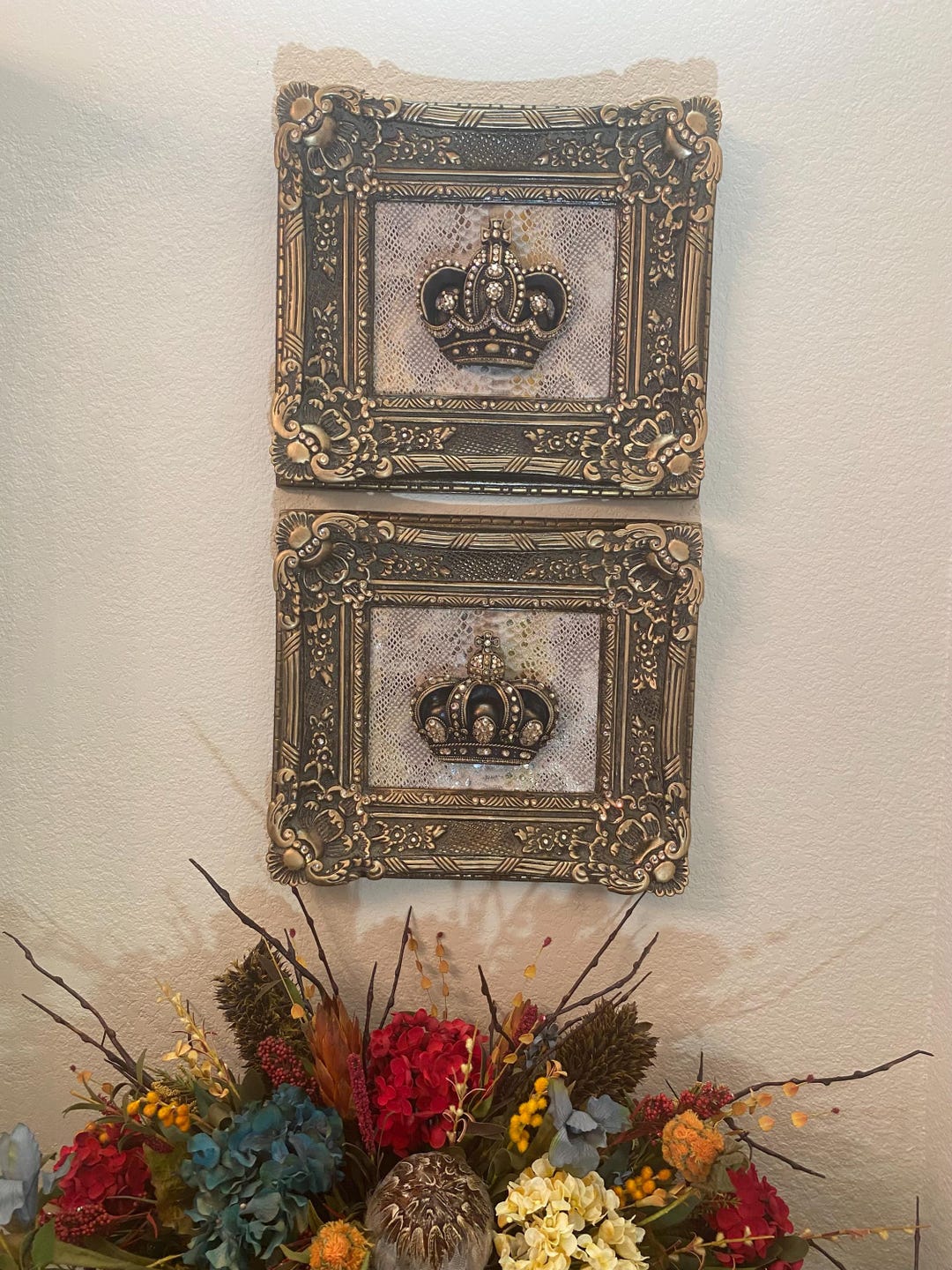 Crown Wall Frame - Etsy