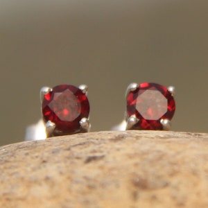 Red Garnet Stud Earrings, 925 Sterling Silver, Red Stud Earrings, Minimalist Stud Earringd, Round Garnet Stud, Prong, Gift for her/Wife/Mom