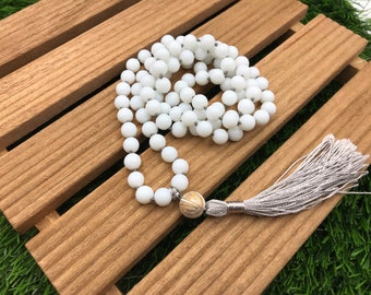 108 Bead Malas, White Agate Necklace Mala Necklace, 8mm Beaded Necklace White Mala, 8mm Bead Necklace, Mala Jewelry, Hand Knotted Mala