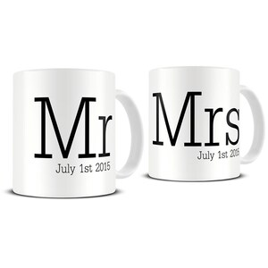 Personalized Mr and Mrs Typography Coffee Mug Set - his and hers mugs - housewarming gifts - bridal shower gift - wedding mugs - MG368